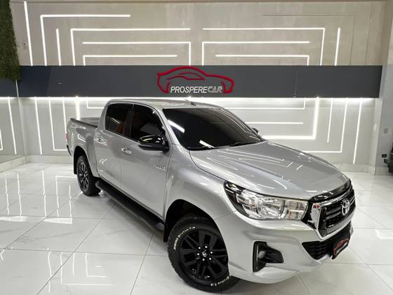 TOYOTA HILUX 2.8 SRV 4X4 CD 16V DIESEL 4P AUTOMÁTICO TOYOTA HILUX 2.8 SRV 4X4 CD 16V DIESEL 4P AUTOMÁTICO